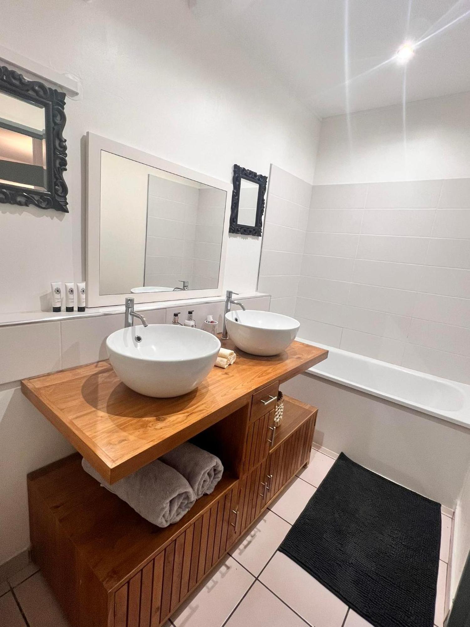 Duplex Ophelie Appartement Saint-Denis Buitenkant foto